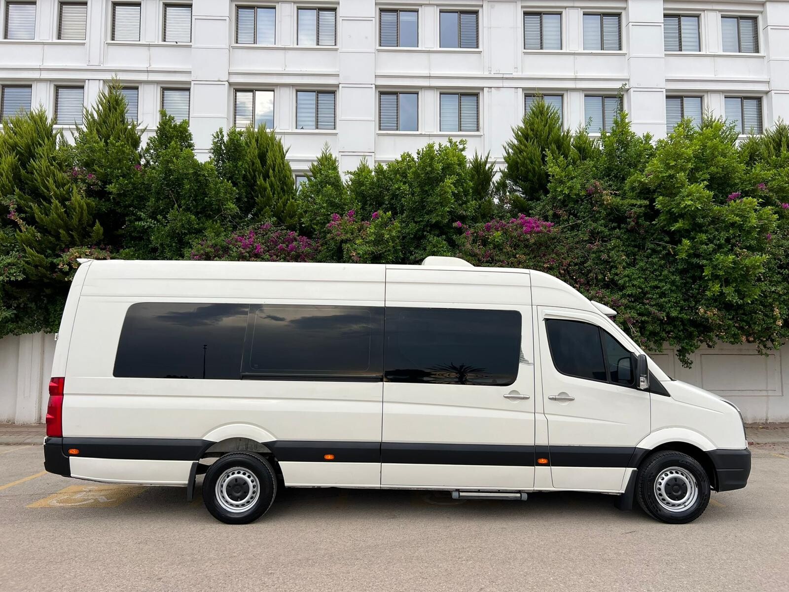 VOLKSWAGEN CRAFTER