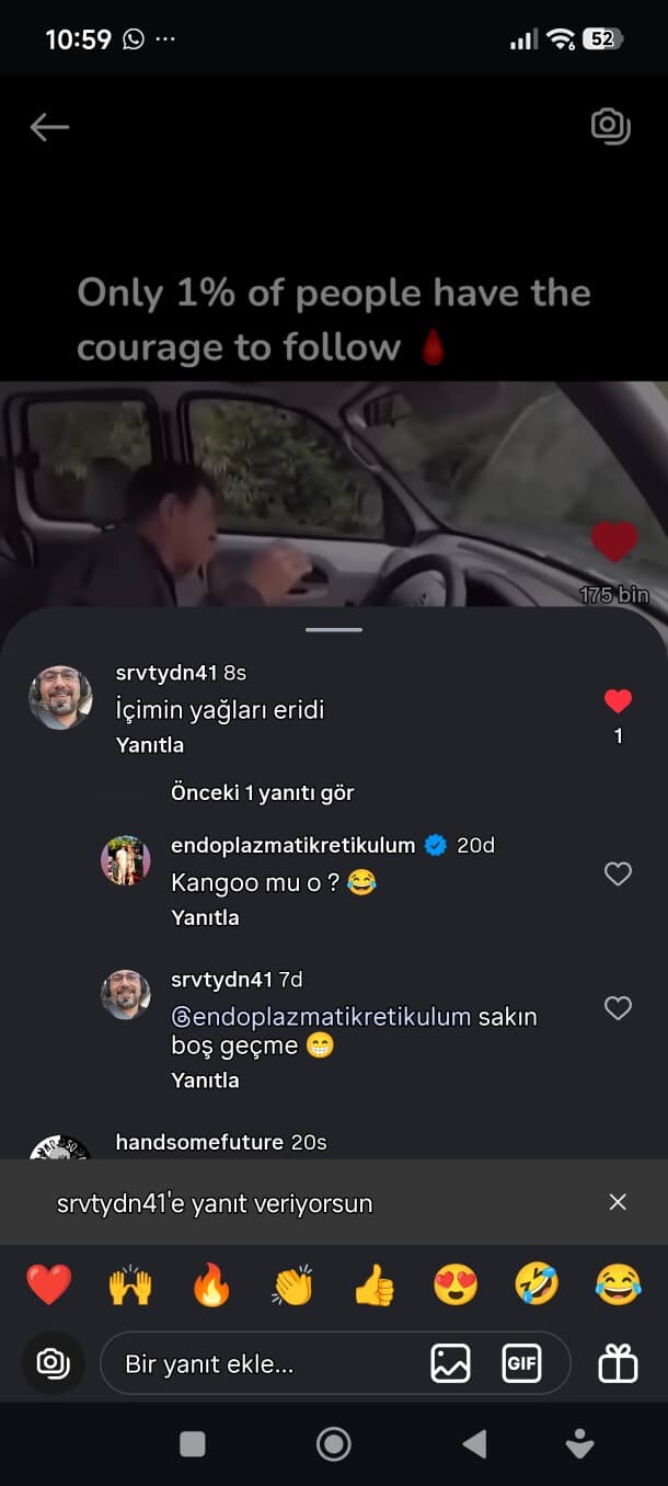 EK0BeD.jpg